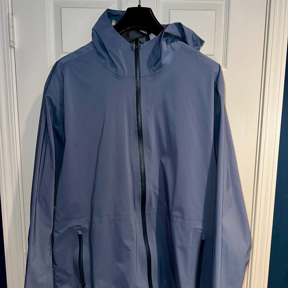 Men’s Free Fly Cloudshield Rain Jacket in Heron Blue, size XXL